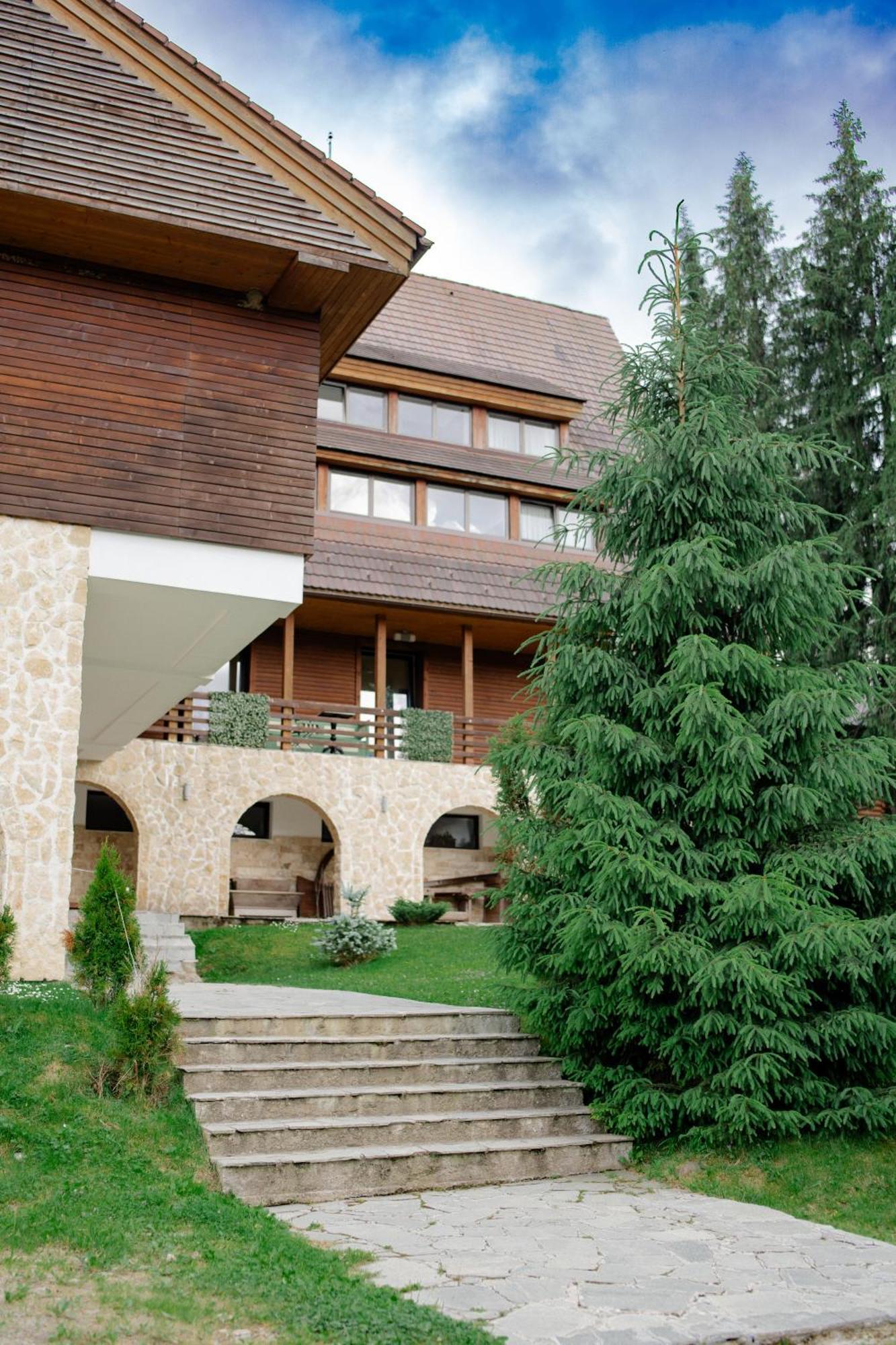 Pensiunea Smida Park Kültér fotó