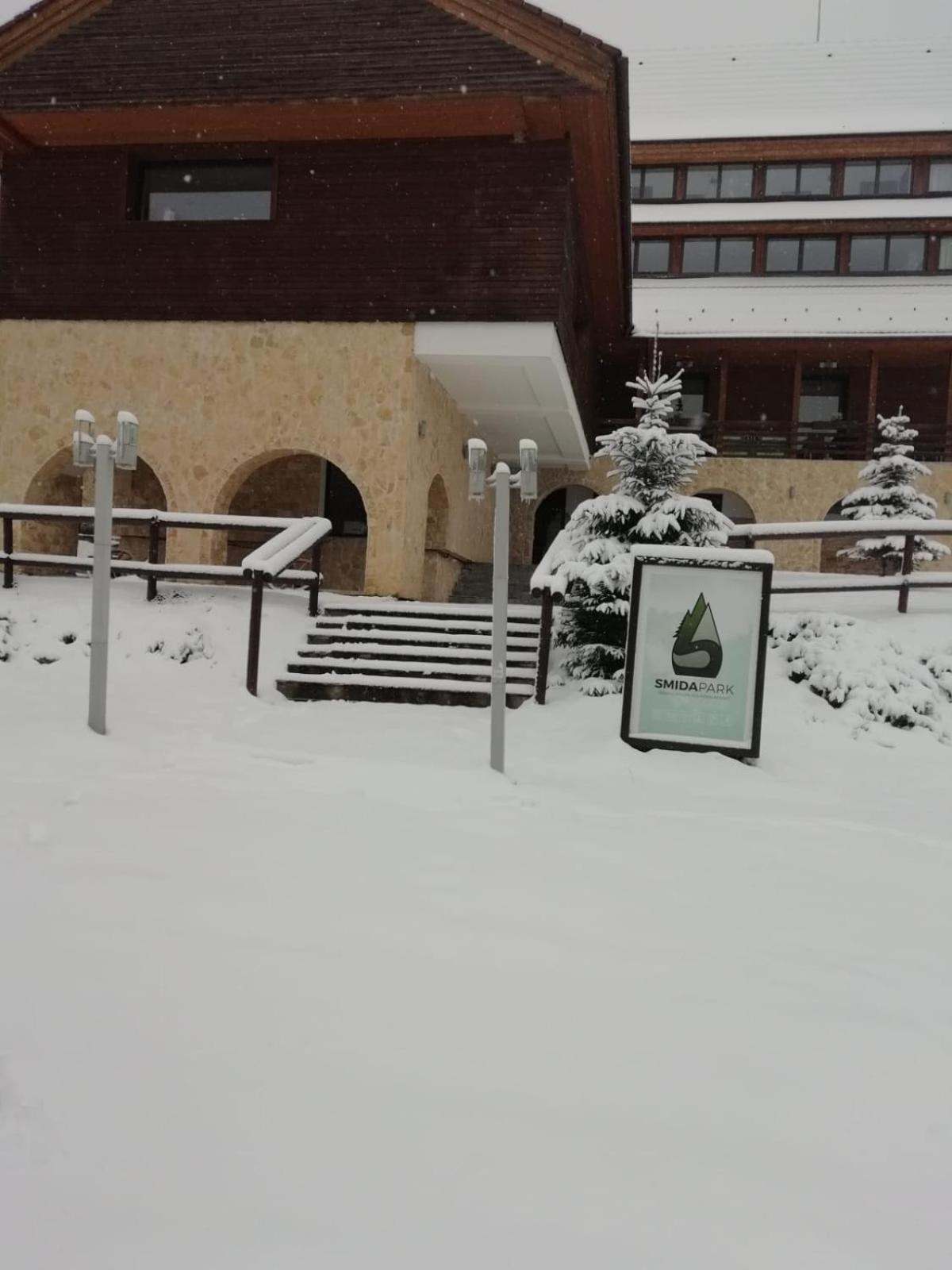 Pensiunea Smida Park Kültér fotó